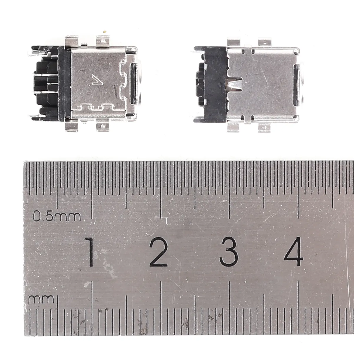 Picture of Asus G712 DC Power Jack